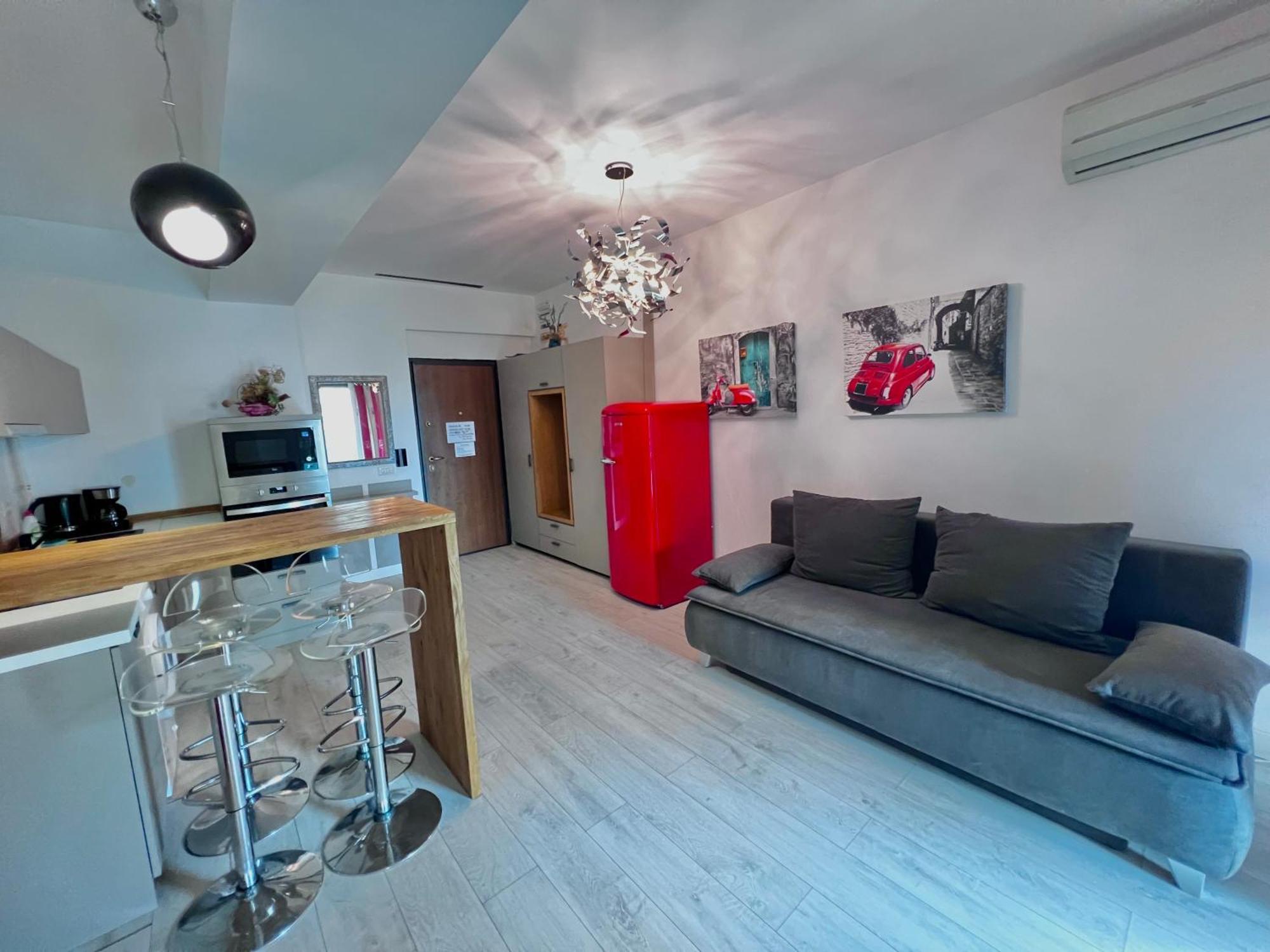 Blue Bike Seaview Apartment Mamaia Exterior photo