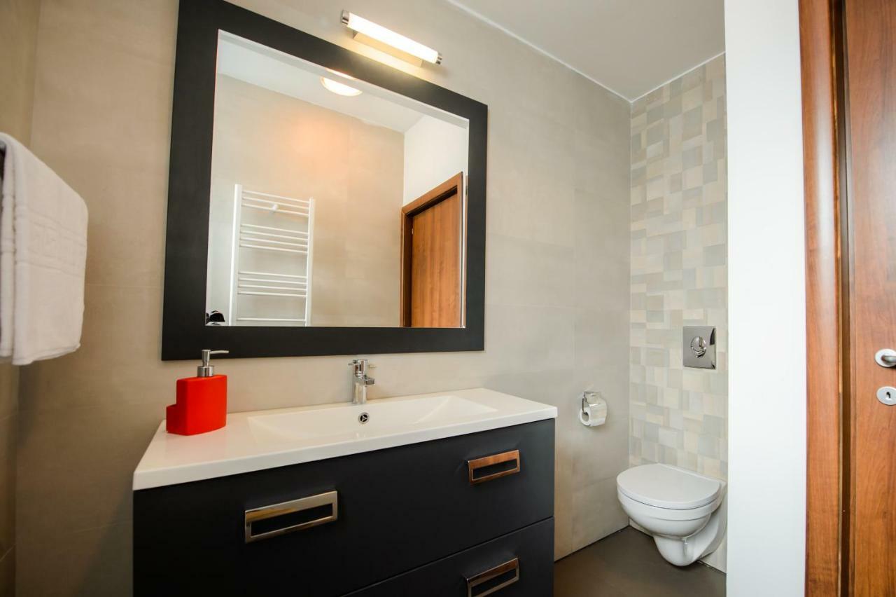 Blue Bike Seaview Apartment Mamaia Exterior photo